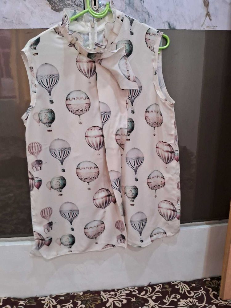 Unique Hot Air Balloon Print Sleeveless Top