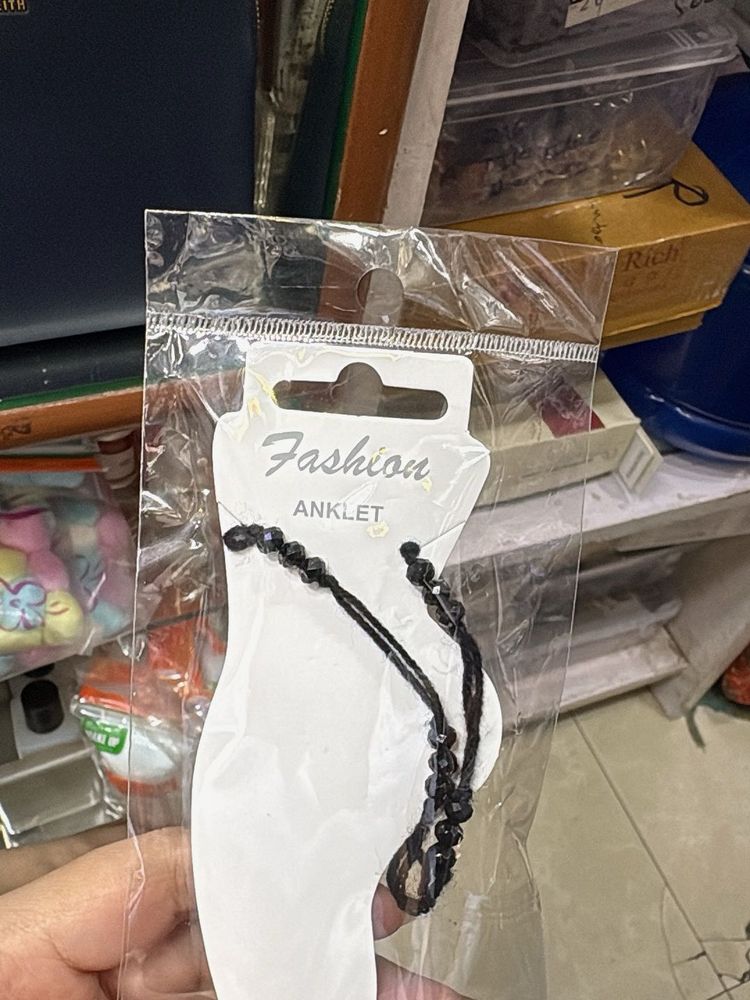 Fashion Anklet with Black Beads