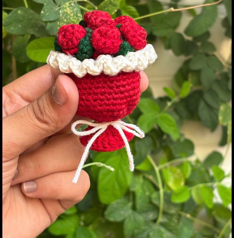 Crocheted Rose Bouquet Brooch