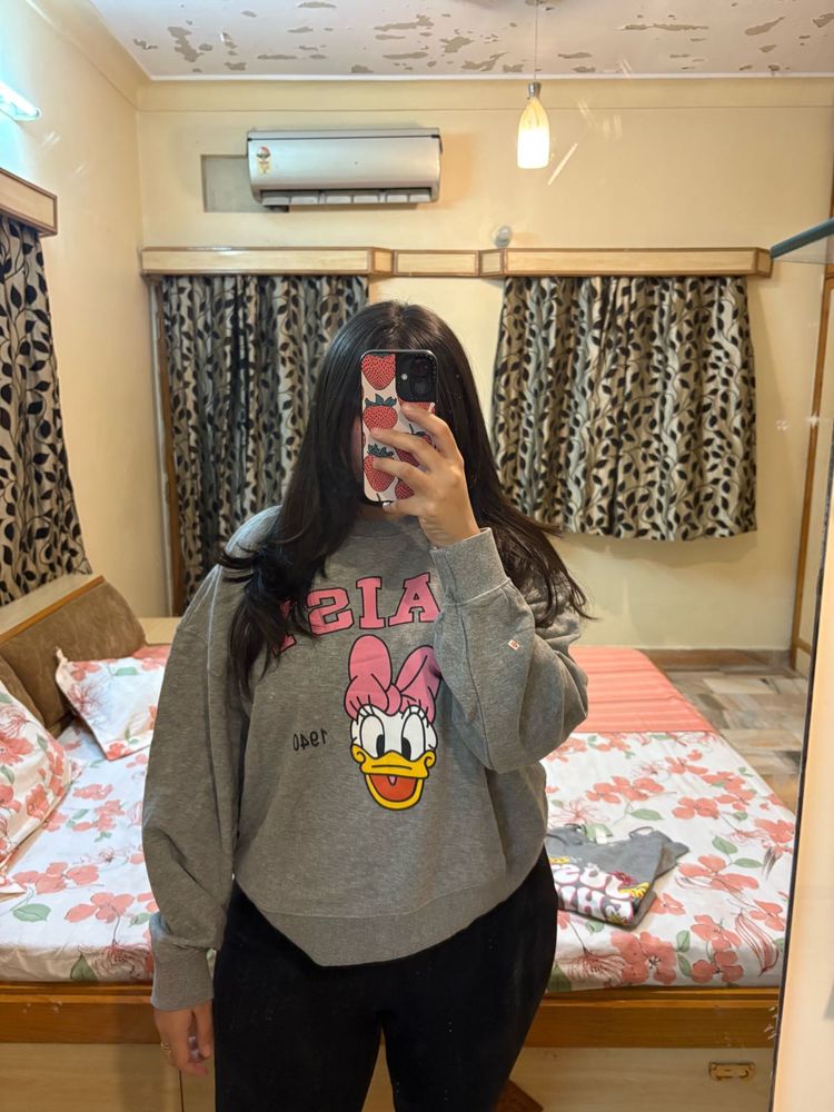 Disney Daisy Duck Grey Sweatshirt Xl