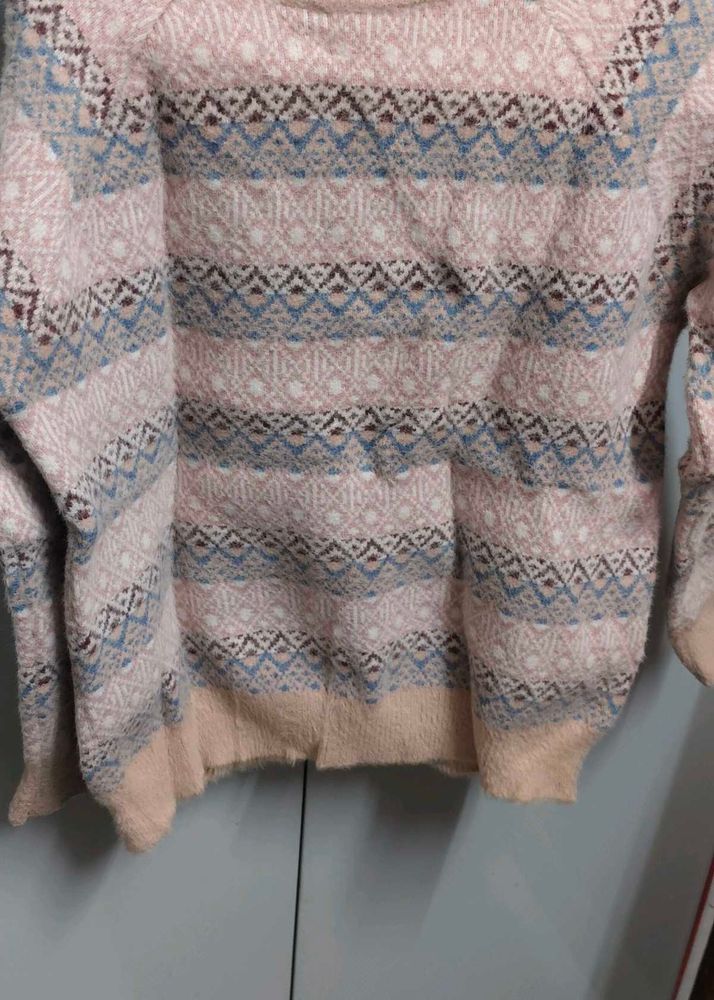 Patterned Knit Pullover Sweater