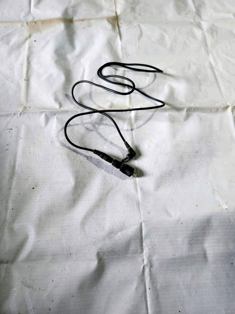 Solar Attached   Mobile Charging  Cable