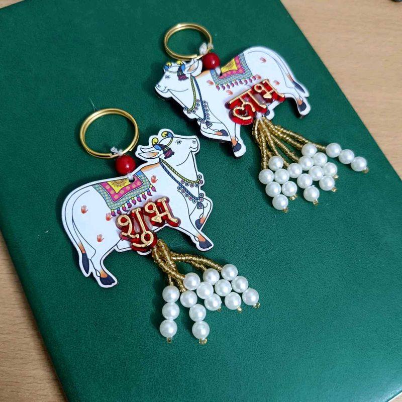Decorative Cow Keychain Set