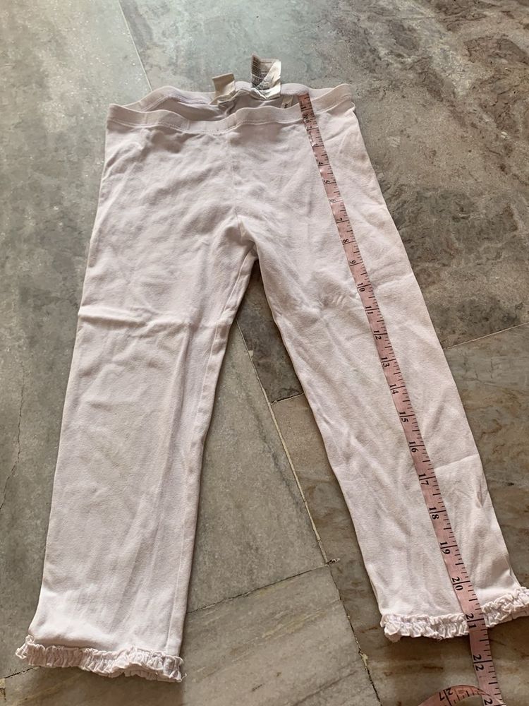 2 Comfortable White Leggings with Ruffled Hem