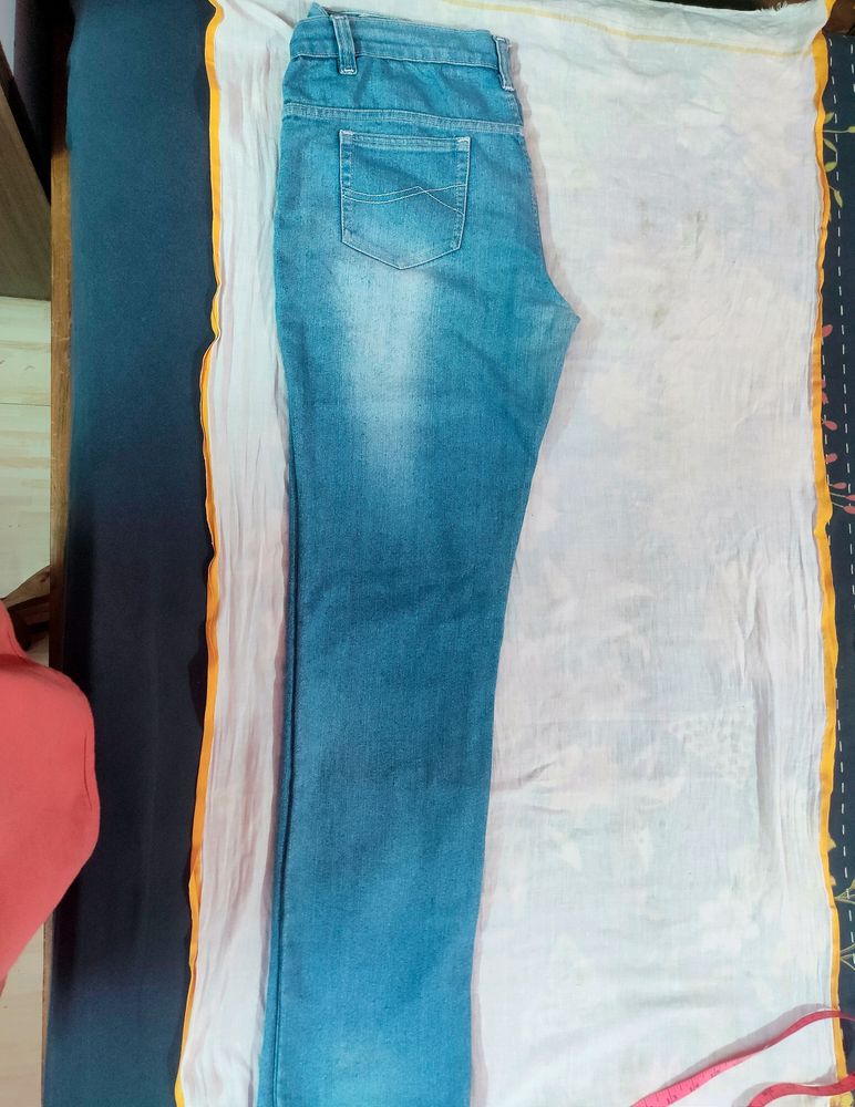 Light Wash Denim Jeans