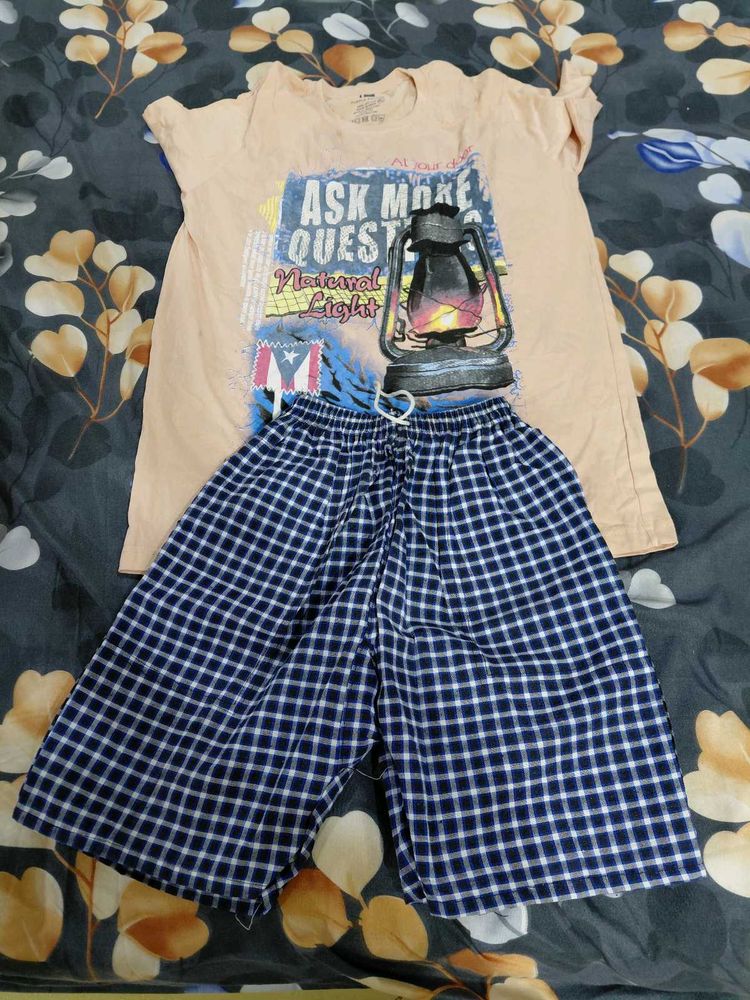 Graphic Print T-Shirt with Plaid Shorts Set
