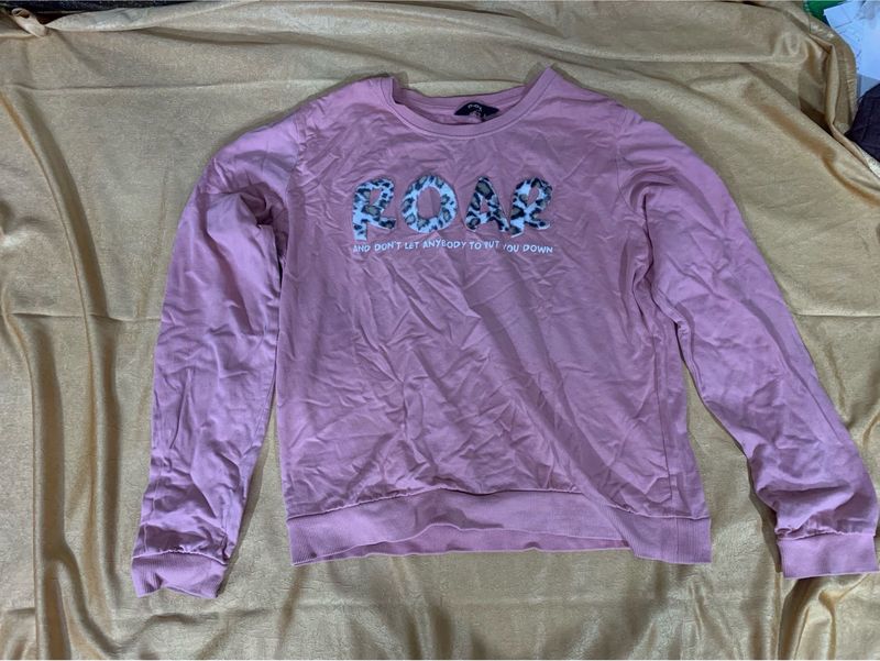 Cute Pink "ROAR" Graphic Sweatshirt