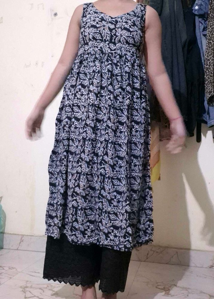 Beautiful Leaf Print Kurta with plazzo
