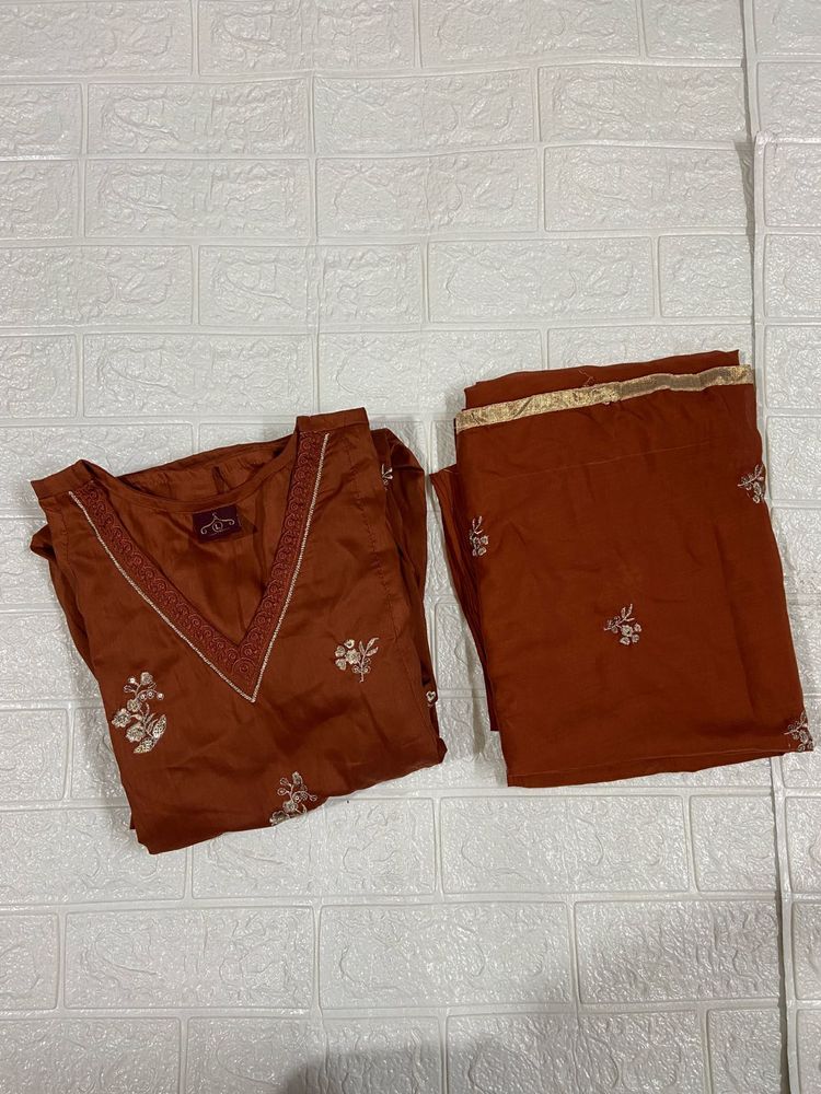 Elegant Brown anarkali kurti &amp; dupatta