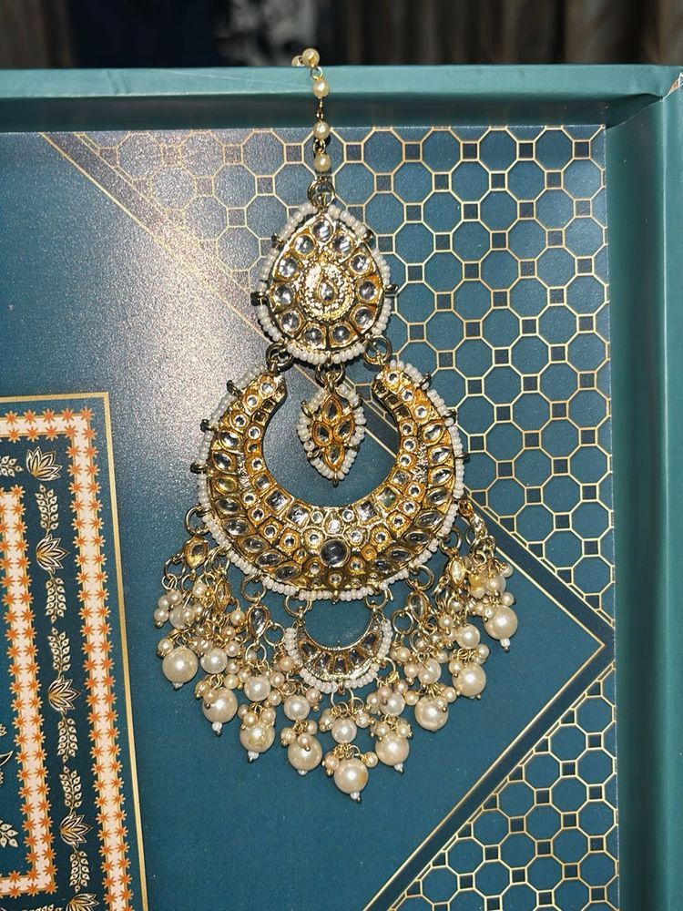 Elegant Pearl &amp; Kundan Maang Tikka