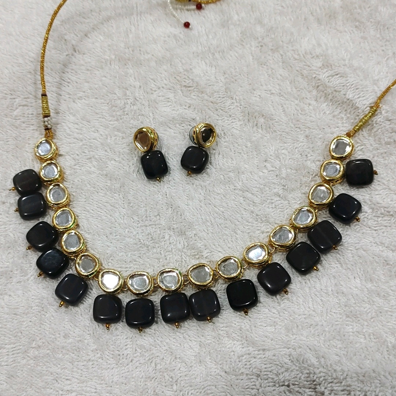 single line kundan necklace set