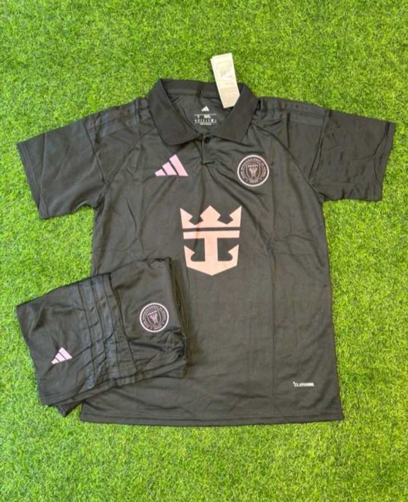 Inter Miami 2026/27 home kit