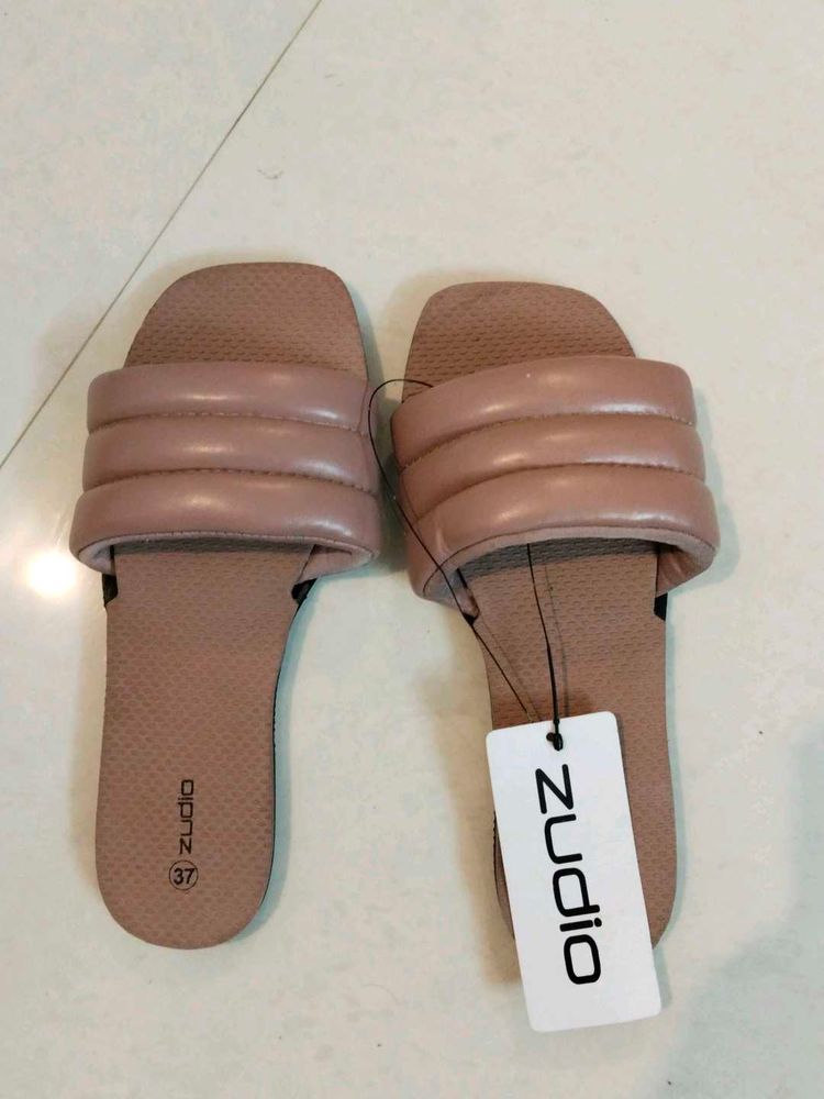 New Stylish Padded Sliders