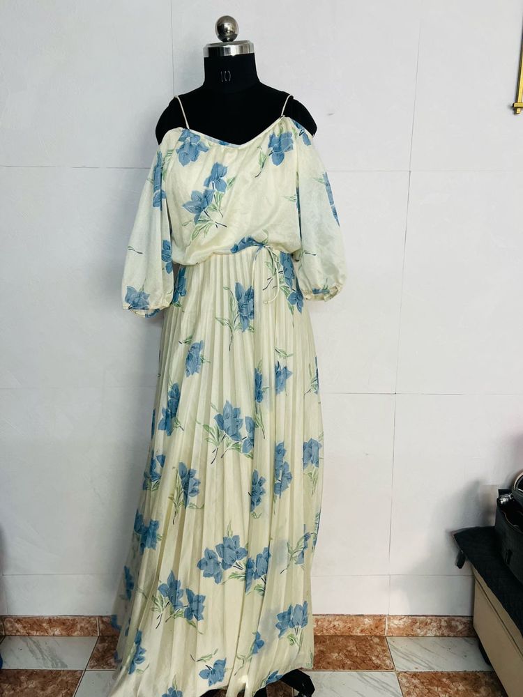 Floral Cold Shoulder Maxi Dress