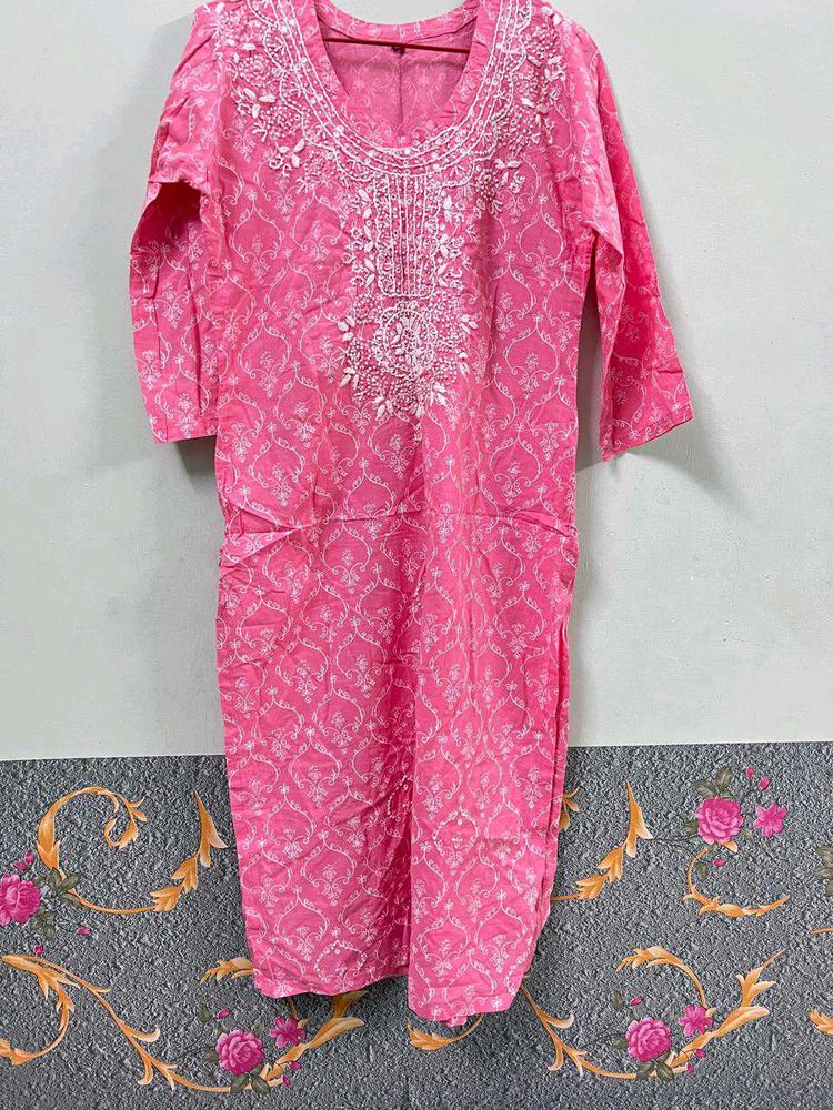 beautiful pink 🩷 lakhnavi kurta with dupatta