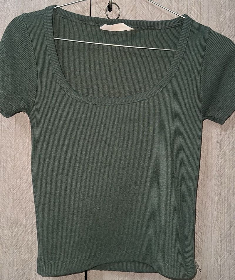 Ribbed Green Short Sleeve Top