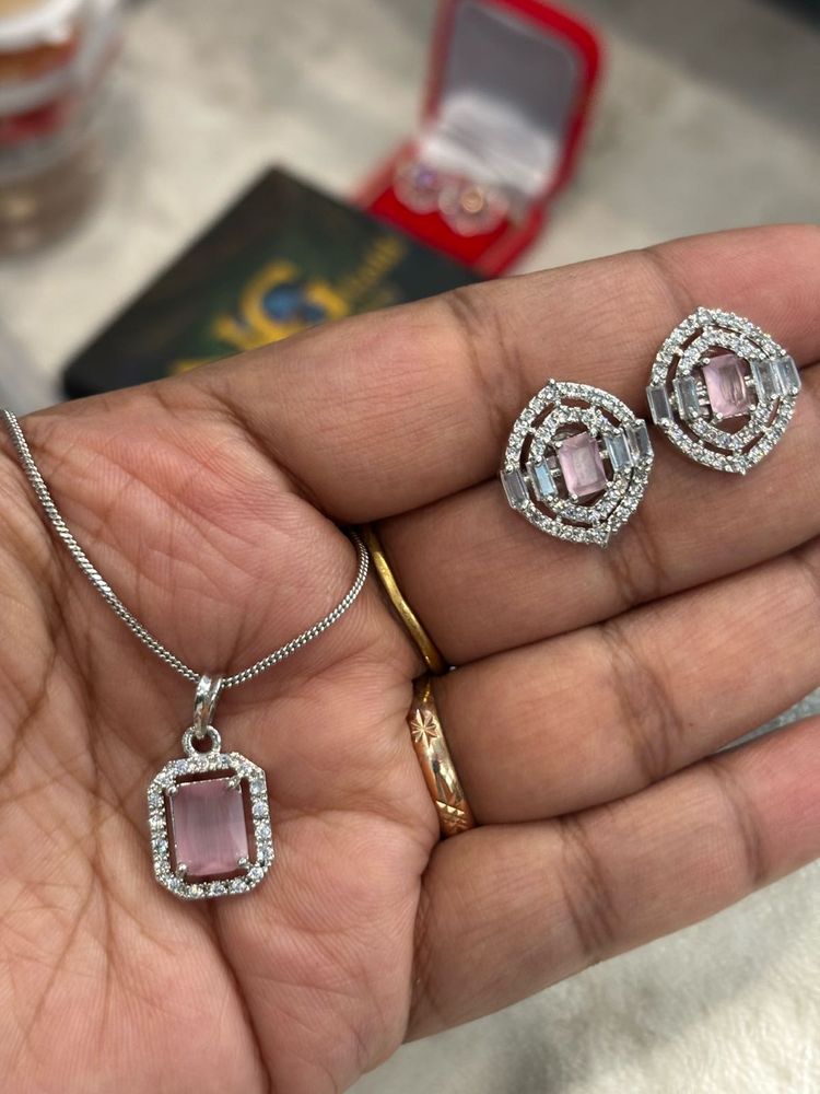 Elegant Rose Gold Pendant &amp; Earring Set