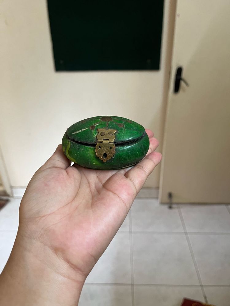 Vintage Green Carved Trinket Box