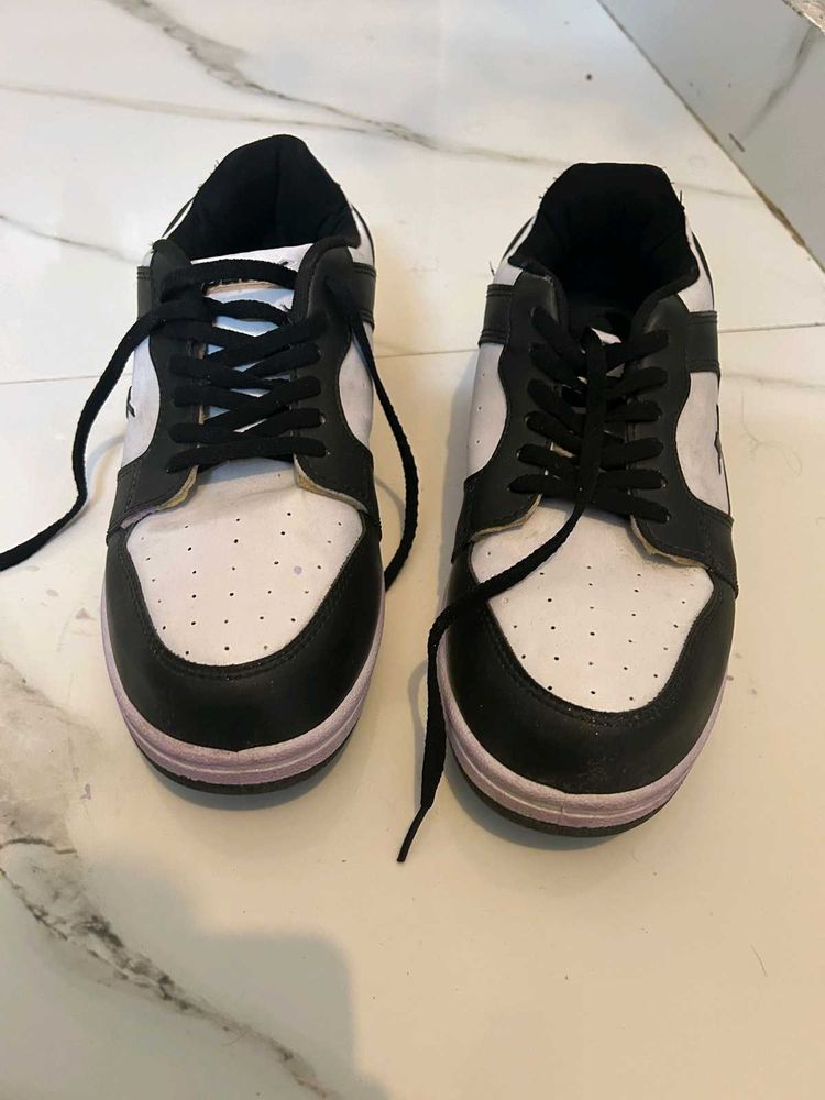 Sparx Sneakers