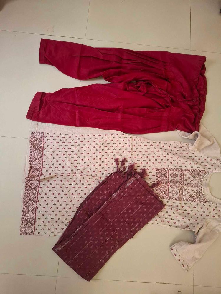 Maroon &amp; White Ethnic Kurta Set