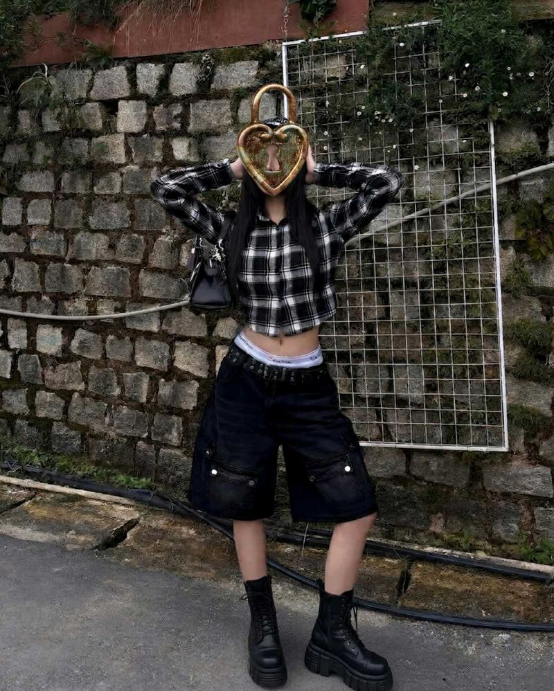 Black &amp; White Plaid Cropped Button-Up Shirt