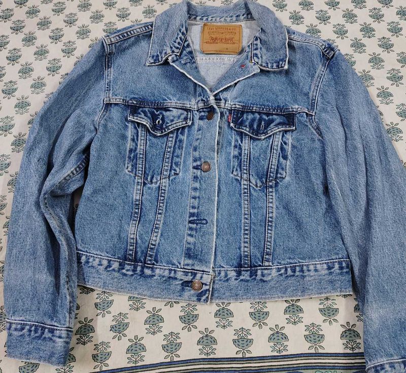 Classic Levi's Denim Jacket