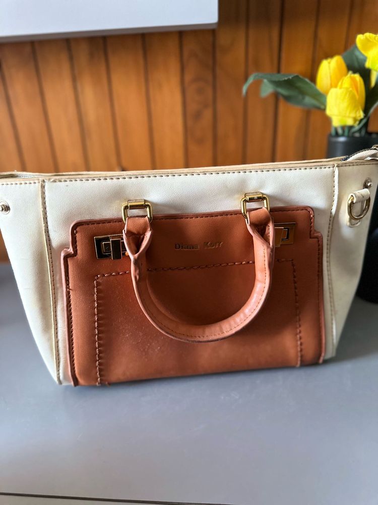 Stylish Two-Tone Handbag