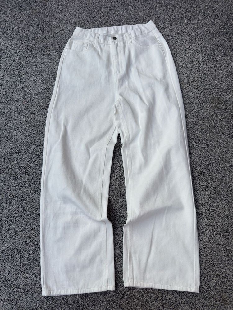 Stylish White Wide-Leg Jeans