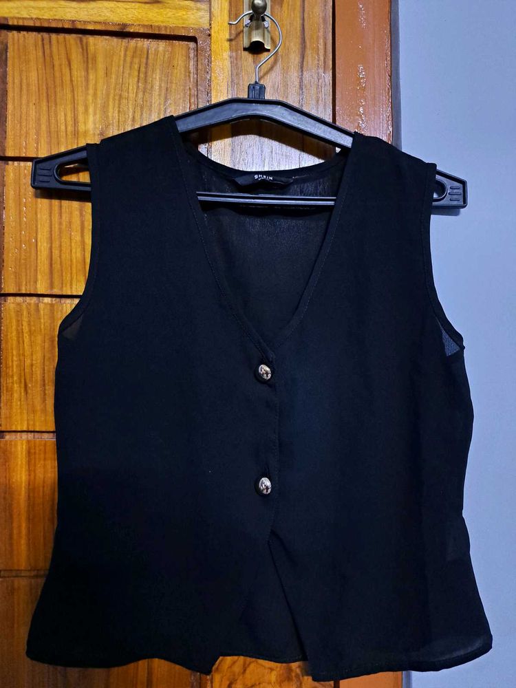 Chic Black Sleeveless Vest Top