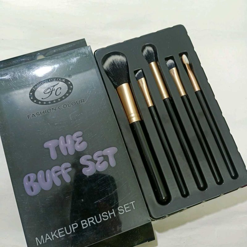 Fashion Colour The Buff Set Makeup Brushes