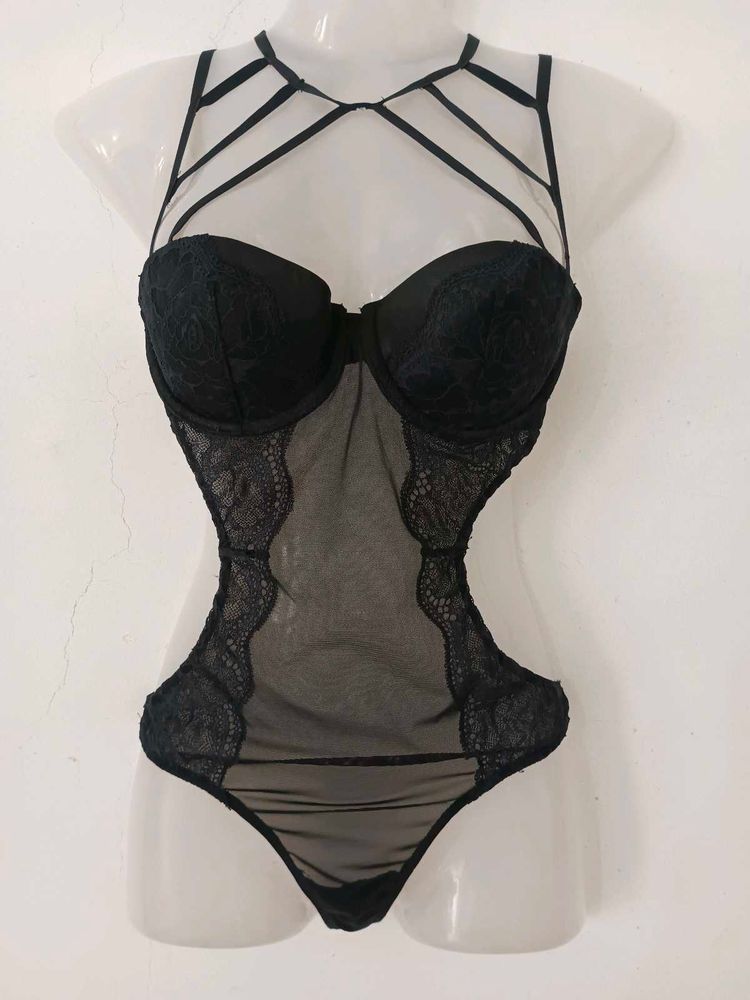 Lace &amp; Mesh Bodysuit