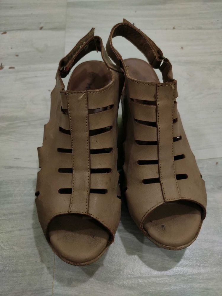 Stylish Brown Wedge Sandals