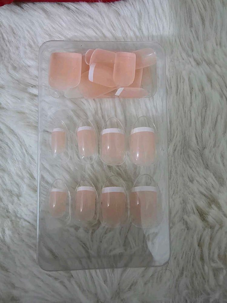💅French Tip Press-On Nails💅