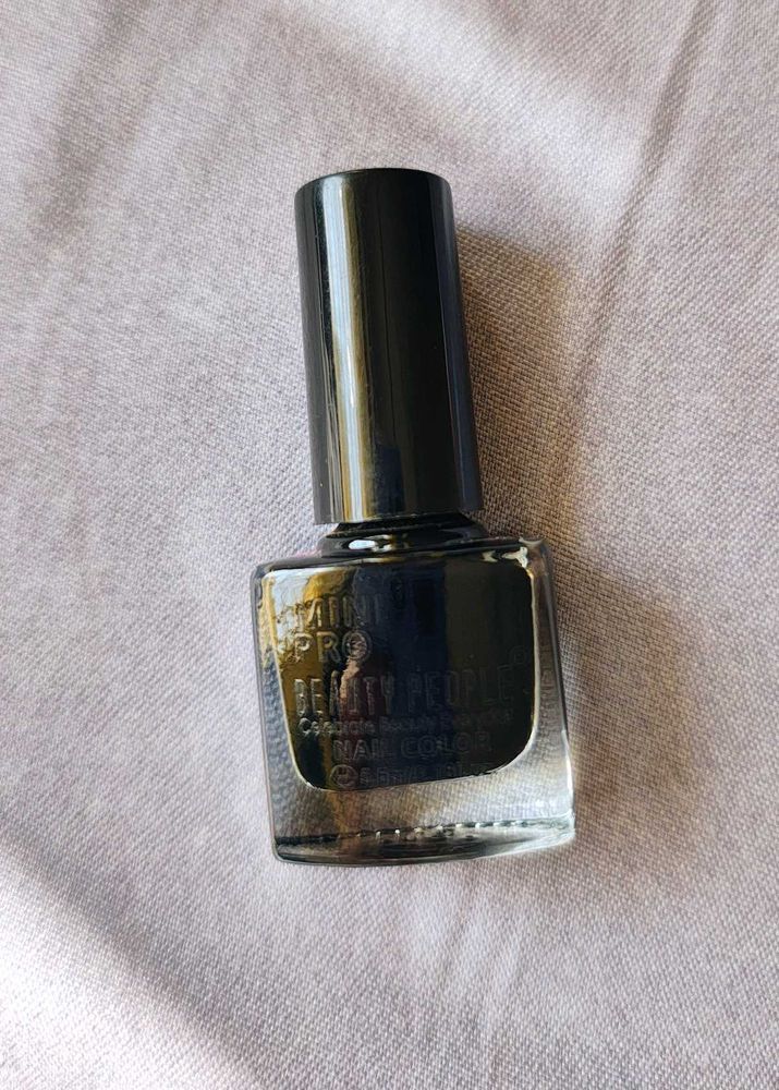 Mini Pro Beauty People Black Nail Enamel