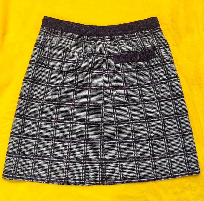 Chic Plaid A-Line Mini Skirt
