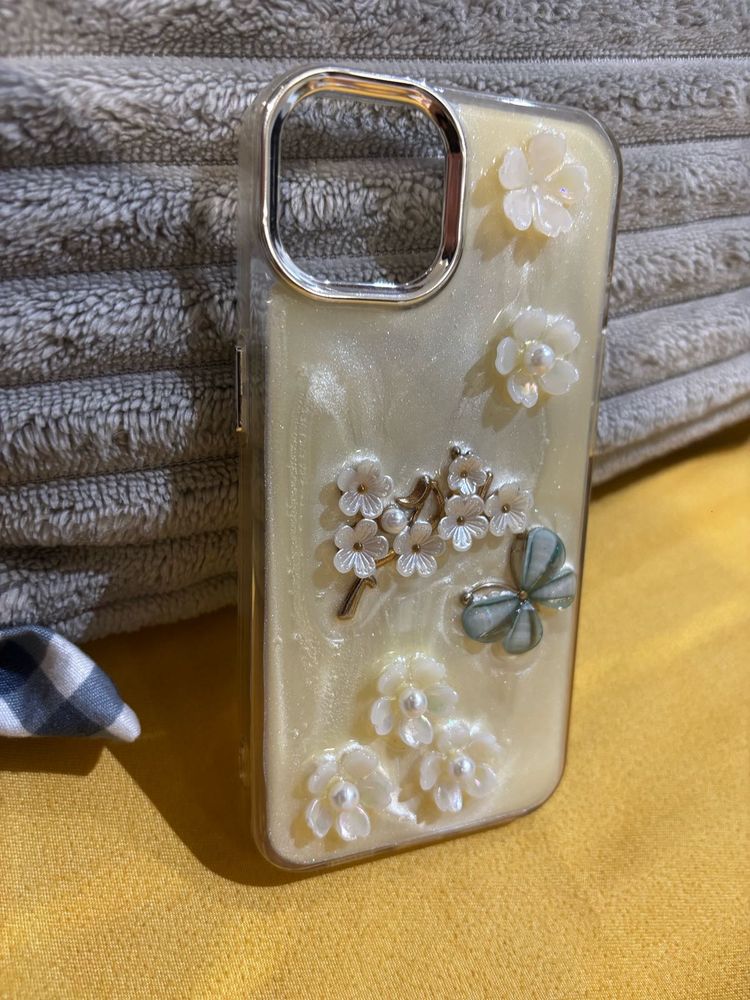 Floral iPhone15 Case