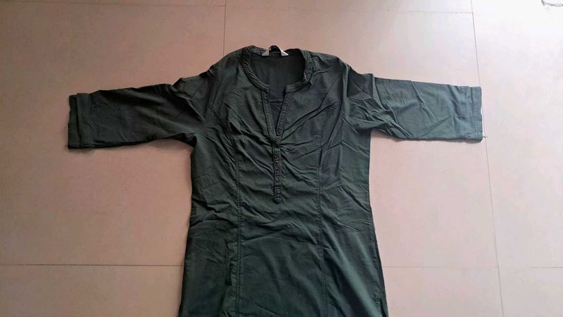 Green kurti with button design