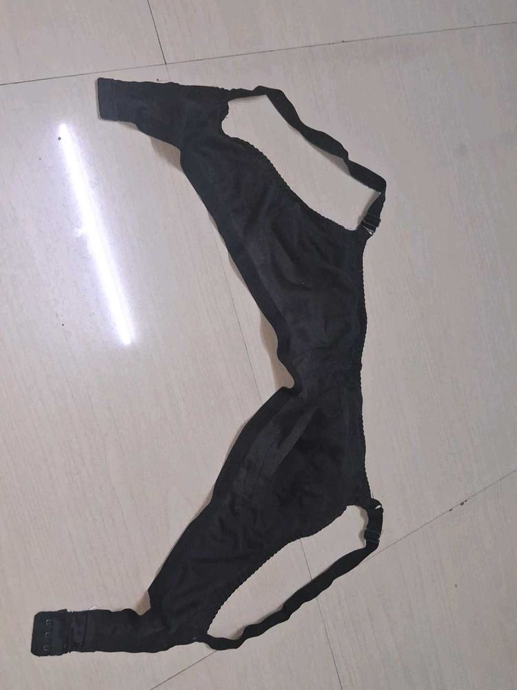 Black Bra of 1
