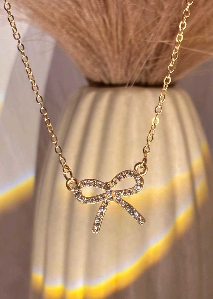 Sparkling Bow Anti-Tarnish Necklace – Elegant Ever