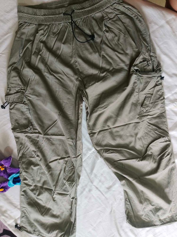 Parachute Pants Olive