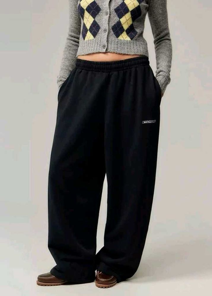 Black Wide Leg Sweatpants 🖤