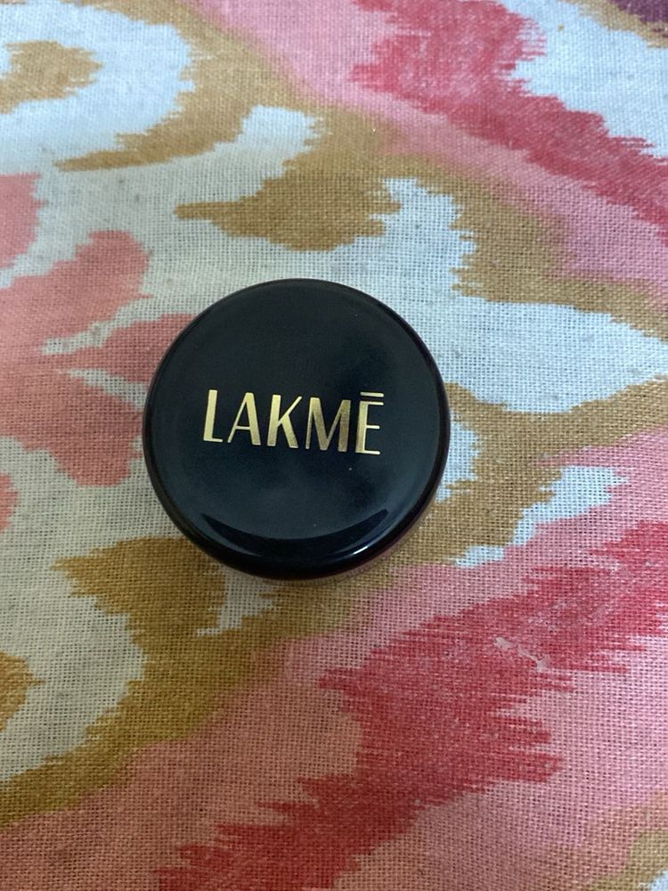 Lakme Cinnamon concealer