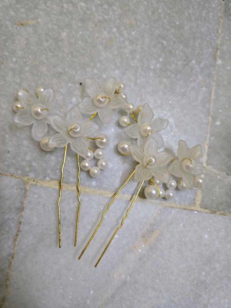 Floral Pearl Hair Pins Set