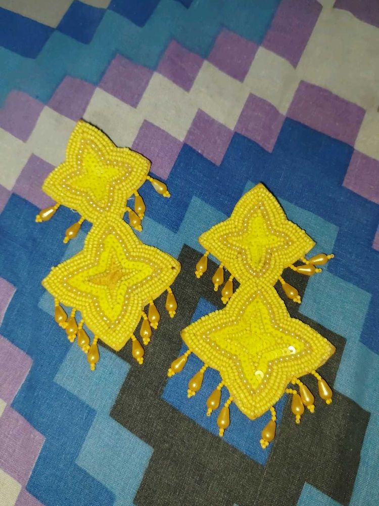 Handmade Beaded Yellow Star Earrings