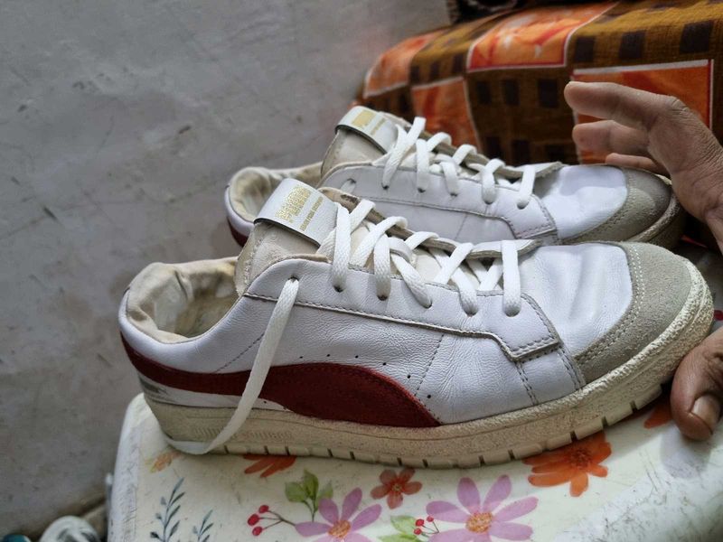 Puma  simson seude leather White &amp; Red Sneakers
