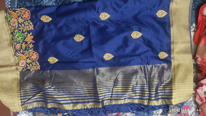 Saree With Blouse
