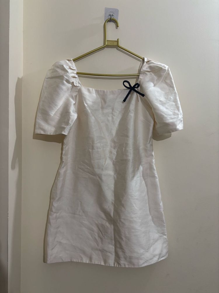(Offer Price )off White Puff Sleeve Mini Dress