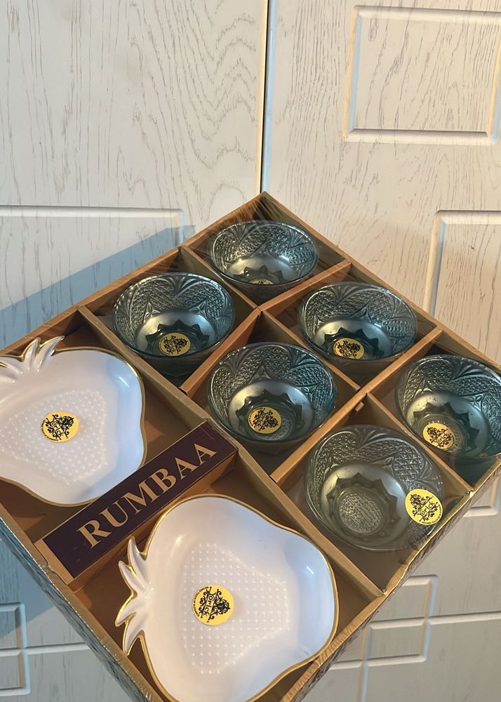 RUMBAA Set of 6 Bowls and 2 Serving Dishes