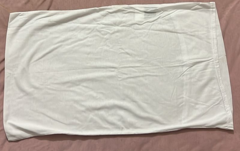 2 White Medium Size Pillow Cover