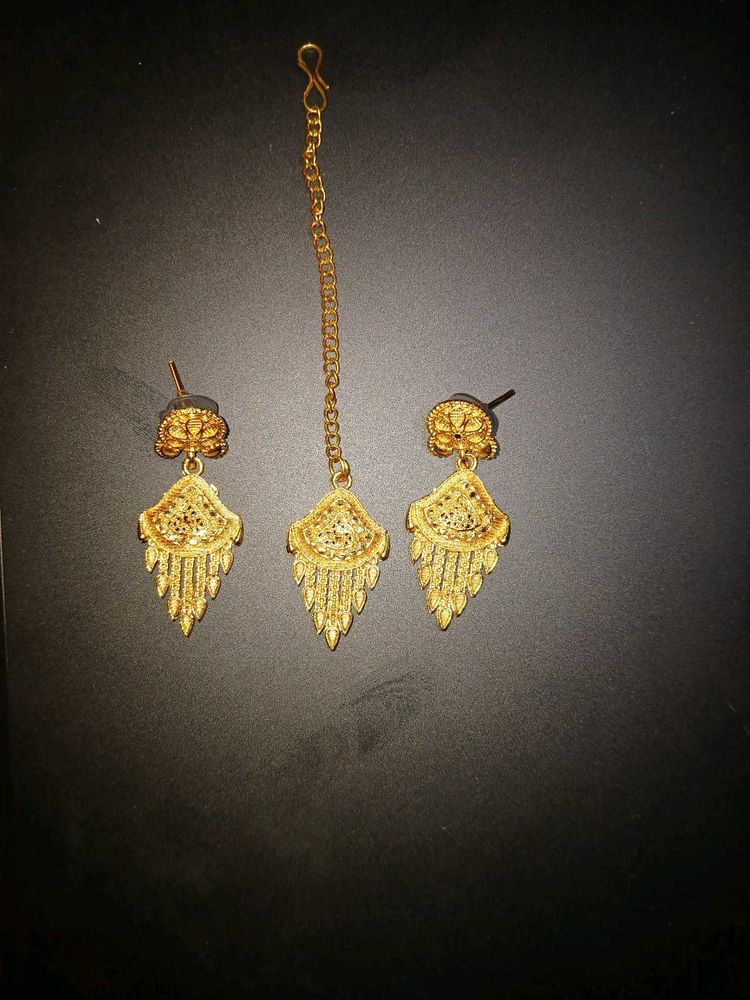 Gold-Plated Earrings &amp; Maang Tikka Set